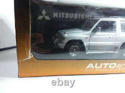 Autoart 1/18 Superb Mitsibushi Pajero Grey Very Good Condition C5 Box
