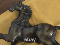 BRONZE HORSE IN VERY GOOD CONDITION 2.2 Kg L 30 W 7 H 27