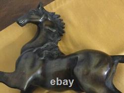 BRONZE HORSE IN VERY GOOD CONDITION 2.2 Kg L 30 W 7 H 27