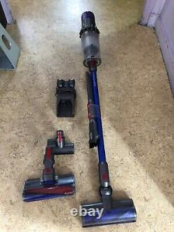 Dyson V11 Absolute Broom Vacuum Cleaner Very Good Condition