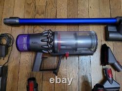 Dyson V11 Absolute Vacuum Cleaner Sweeps Very Good Condition Without Battery