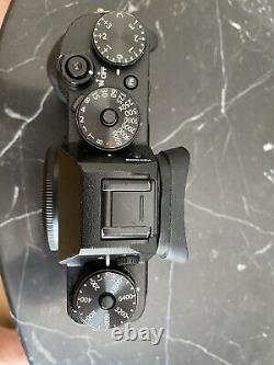 Fujifilm X-t2 Black. Very Good State. Two Chargers, Three Batteries