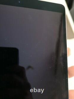 Ipad Pro (a1709) 2017 10.5 A1709 64 GB Wifi 4g Silver Cellular Very Good Condition
