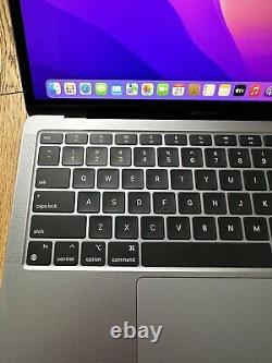 Macbook Air M1 2020 13.3 256 GB SSD 8 GB RAM Touch ID very good condition