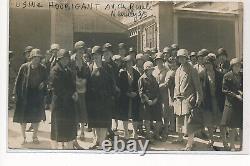 Neuilly sur Seine Houbigant perfumery, workers in very good condition