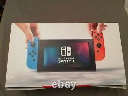 Nintendo Switch Complete Console - Very Good State Mannettes Blue Yellow Box