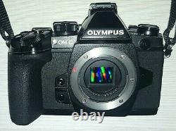 Olympus Om-d E-m1 Mk I 16 Mpix (box), 6663 Clicks, 3 Batteries, Very Good Condition