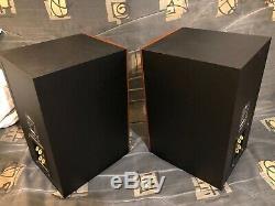 Pair Of Speakers Triangle Comet Tzx Very Good Condition / On Perfectly