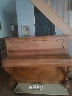 Piano Right Pleyel Model N ° 33r551 Serie N'145160. In Very Good Shape. Urgent