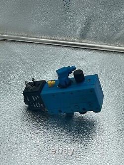 Rexroth Pneumatic Valve Type 572 740 Very Good Condition