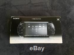 Silver Psp 2004 Console Pal Very Good