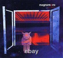 The title translates to: 'The Negramaro CD Window in very good condition'