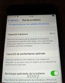 Apple iPhone 8 128 Go NOIR Touch id-DÉBLOQUÉ (État très bon)