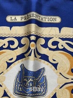 Auth HERMES 100% Silk Scarf Carre 90/35. LA PRESENTATION Très bon état