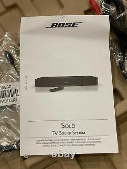 Bose Soundbar Bar De Son Solo TV Sound System, Noir, Très Bon État Avec Câble