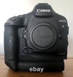 Canon EOS 1DX Mark II Tres Bon Etat + Accesoires