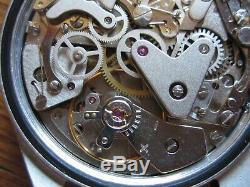 Chronographe vintage Valjoux 7733 très bon état montre SKYHAWK Chevignon