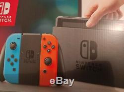Console Nintendo Switch 32 GO Très Bon Etat + Pochette & Boite + 2 jeux (démat)