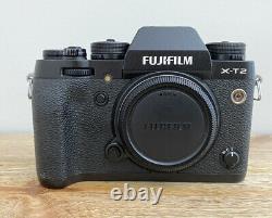 Fujifilm X-T2 Noir. Très Bon État. Deux Chargeurs, Trois Batteries