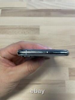IPhone XS Argent 64 Go Très Bon État Garanti 1 An