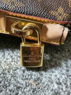 Louis Vuitton sac bag en très bon état Marron N51105