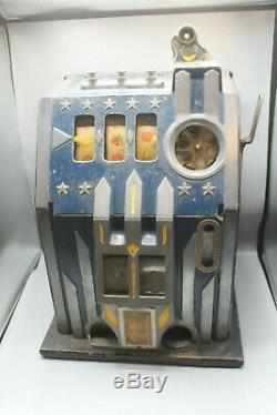 Machine à sous jackpot Comet de 1936 très bon état de fonctionnement