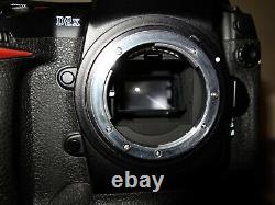 NIKON D2X appareil photo numerique pro TRES BON ETAT (15600 Declanchements)