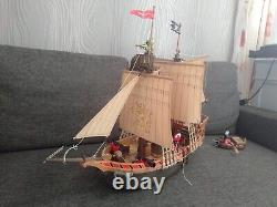 PLAYMOBIL Bateau Pirate 3750 très bon état