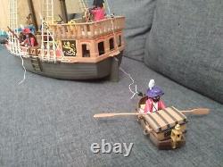 PLAYMOBIL Bateau Pirate 3750 très bon état