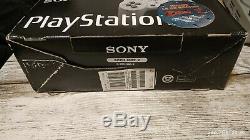 PlayStation PS1 SCPH-1002 en très bon état