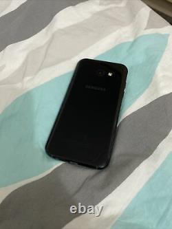 Samsung Galaxy A5 2017 32 GO noir très bon état débloqué