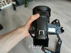 Sony RX10 Mark III 20,1 Mpix Appareil Photo Reflex 25x ZOOM en très bon état