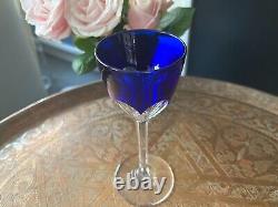 Un verre roemer Cristal Baccarat modèle Genova bleu très bon état