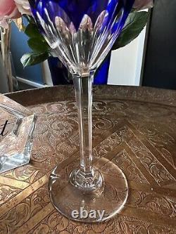 Un verre roemer Cristal Baccarat modèle Genova bleu très bon état