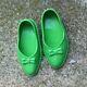 Une Paire De Chaussures Verte 1969 De Poupée Cathie Bella Très Bon état