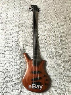 Warwick Thumb NT IV 1997 corps bubinga/manch wenge en très bon état