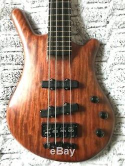 Warwick Thumb NT IV 1997 corps bubinga/manch wenge en très bon état